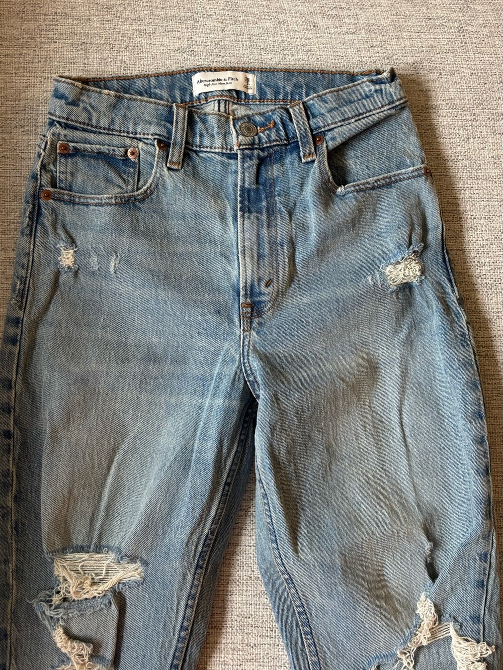Abercrombie & Fitch high rise mom jeans